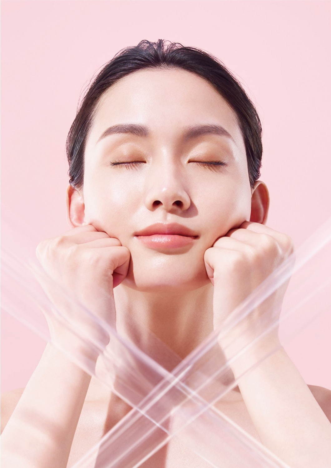 小顔効果のSUQQU“顔筋マッサージ”が進化、テクスチャー＆香りが3段階で