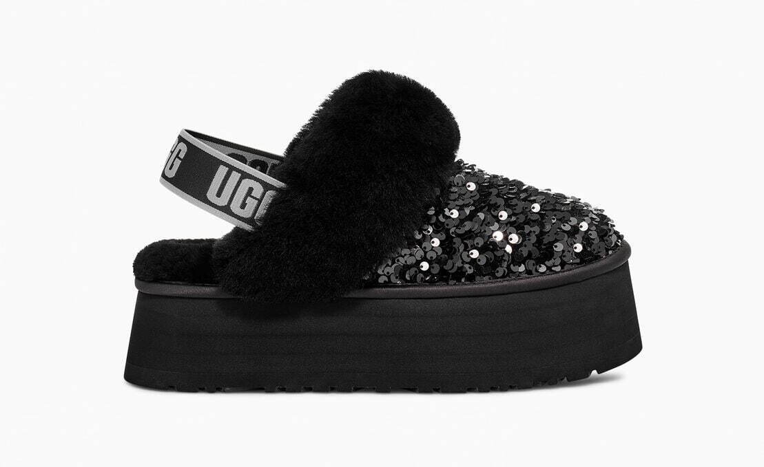 UGGの22年クリスマスシューズ、スパンコール煌めく”厚底”ブーツ