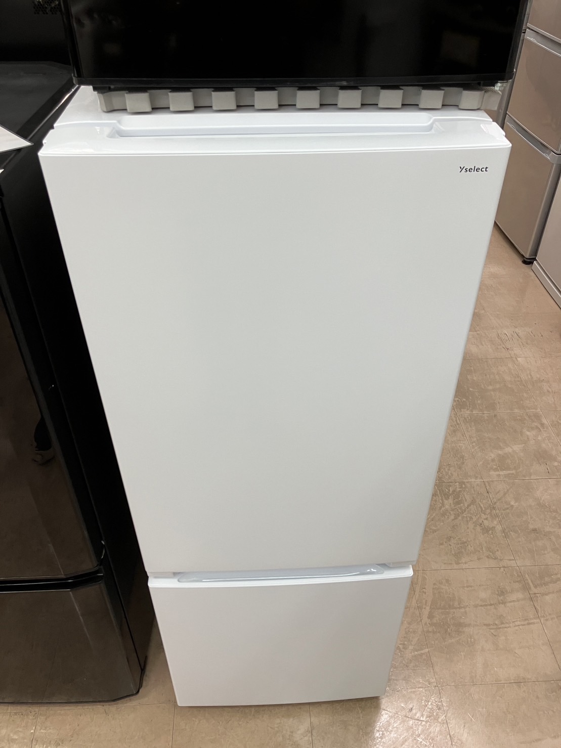 YAMADA 156L 冷蔵庫 YRZ-F15J 2023年 ヤマダ電機 2ドア 】をお買取致し