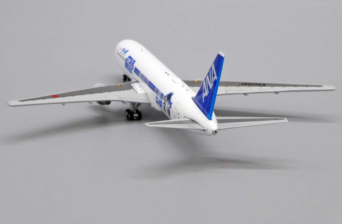 JC Wings Boeing 767-300 All Nippon ANA Star Wars entdecken