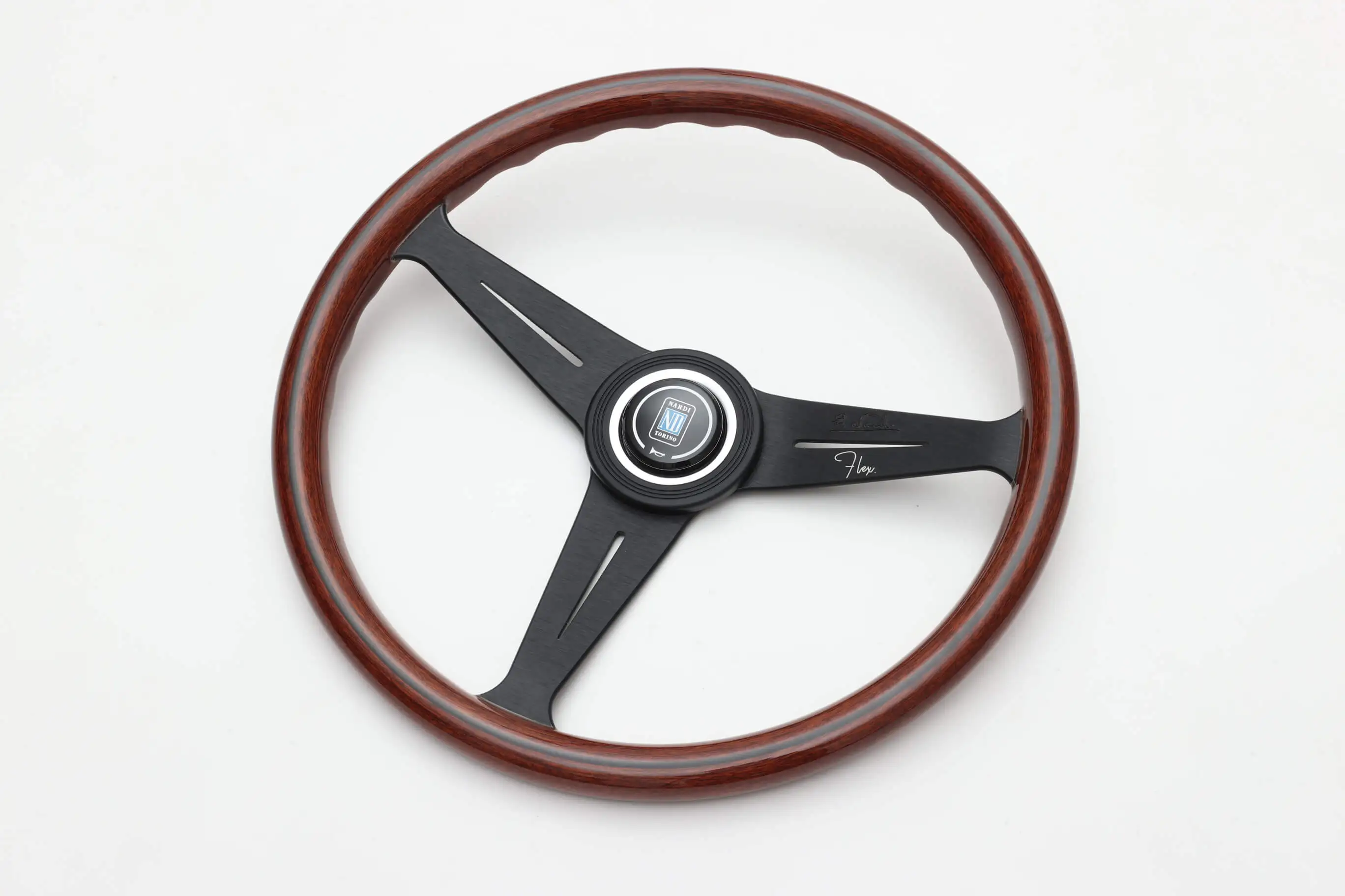 車好きがこだわる】NARDIコラボステアリング クラシックウッド