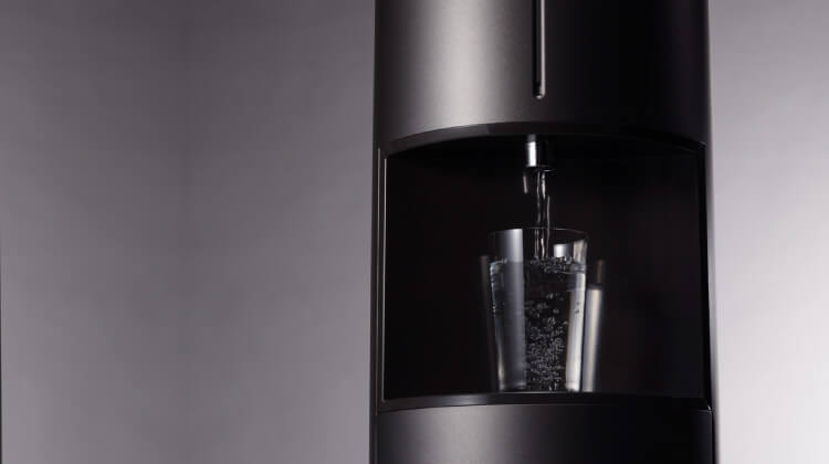 天然水】卓上型の小さなウォーターサーバーFRECIOUS dewo mini