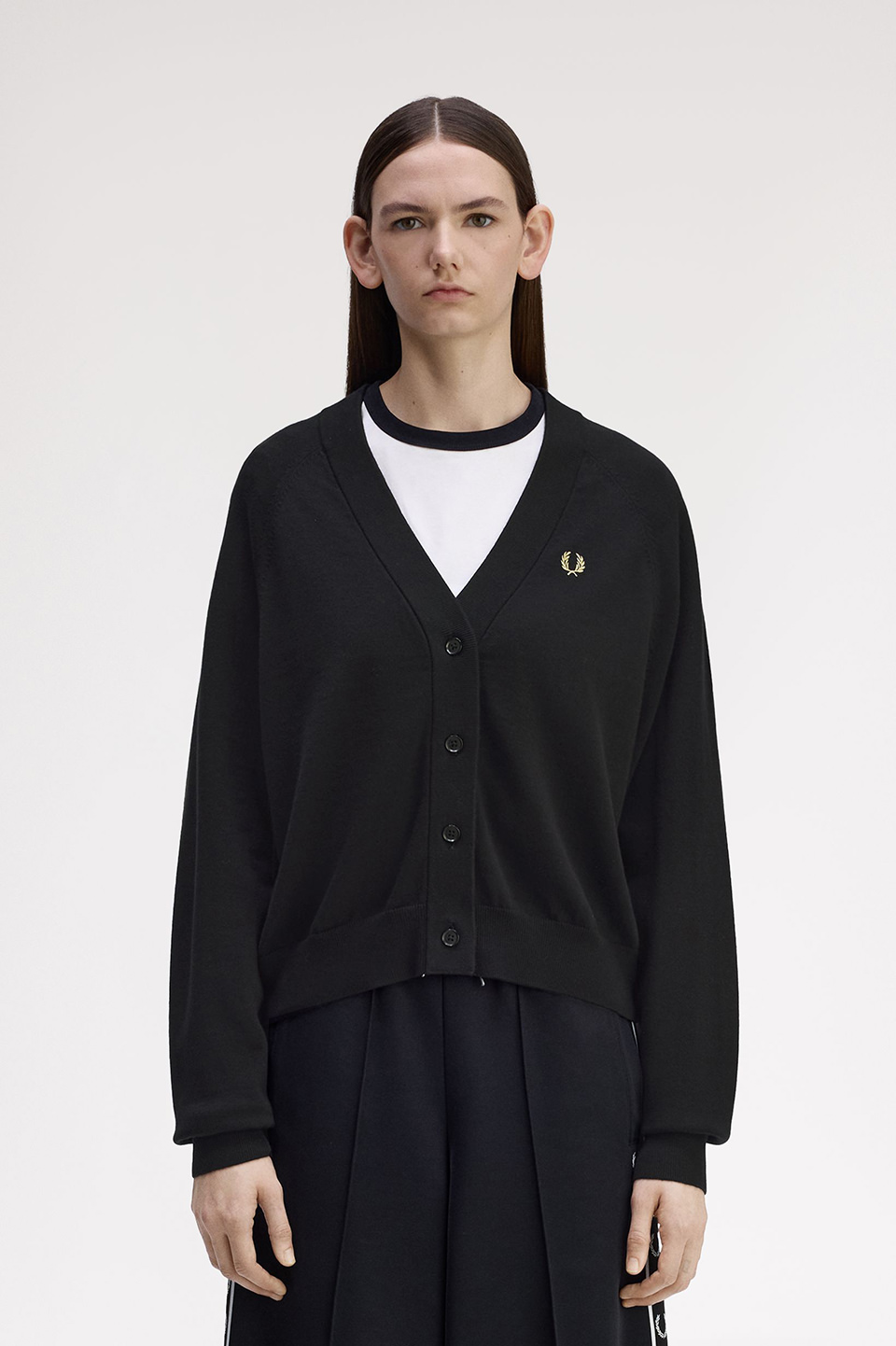 V-Neck Cardigan(10 102：BLACK): | FRED PERRY JAPAN | フレッド