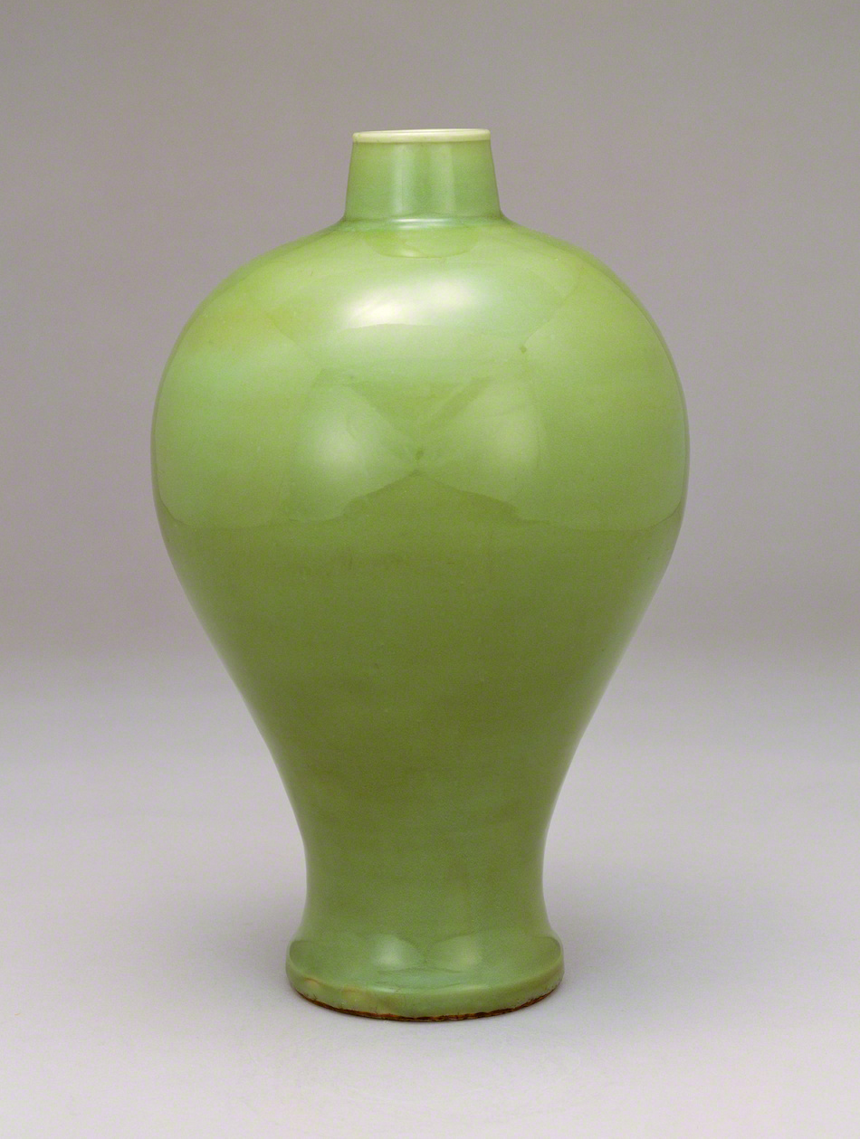 青磁梅瓶 | 龍泉窯 | 収蔵品詳細 | 作品を知る | 東京富士美術館