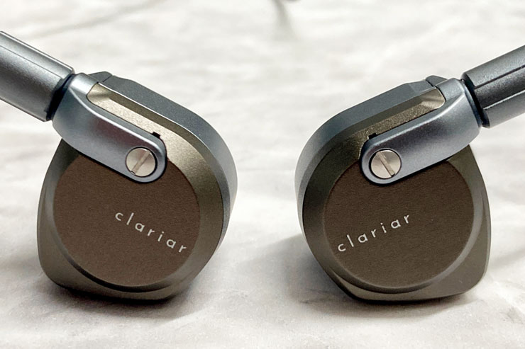 試聴レビュー】日本発のイヤホンブランド誕生！clariarがデビュー作