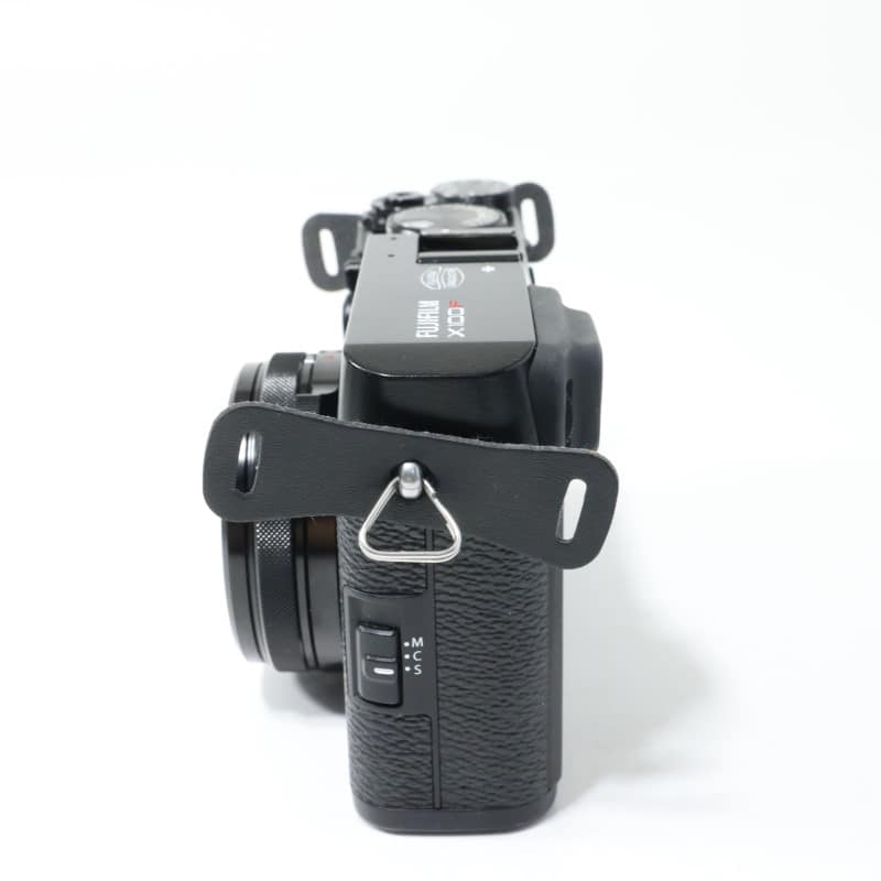 富士フイルム FUJIFILM X100F ブラック AB-ランク 中古｜フジヤカメラ