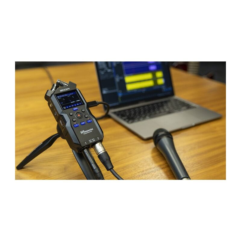 未使用品 ZOOM H4essential レコーダーとアクセサリーパック 未使用品