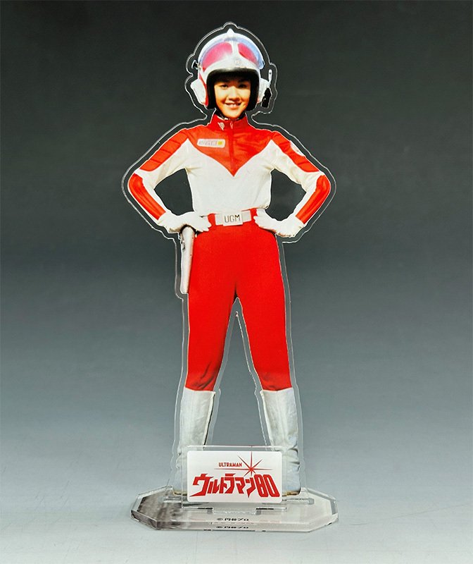 直筆サイン入り】ウルトラマン80 UGM 星涼子隊員×台座付きアクリル