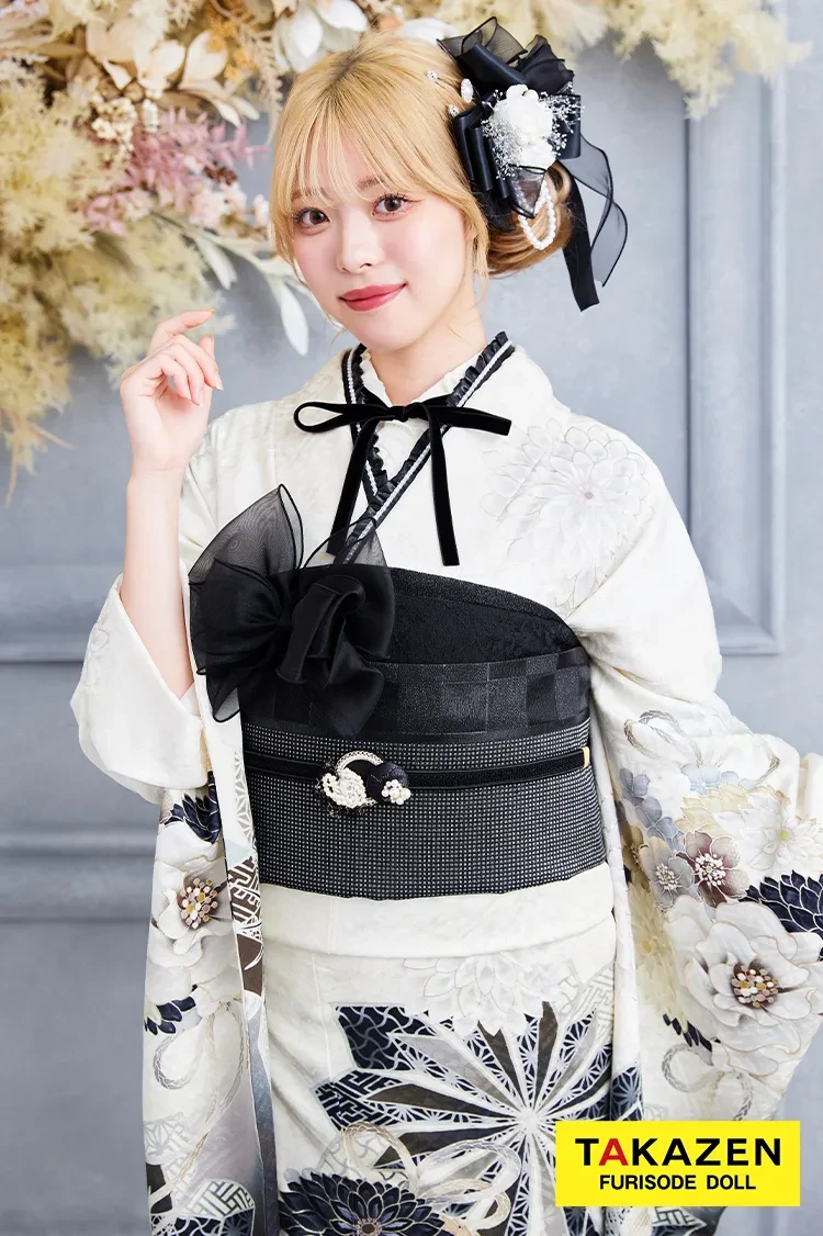 安くてお得！九重×中村里砂ブランド振袖ネットレンタル 白/黒