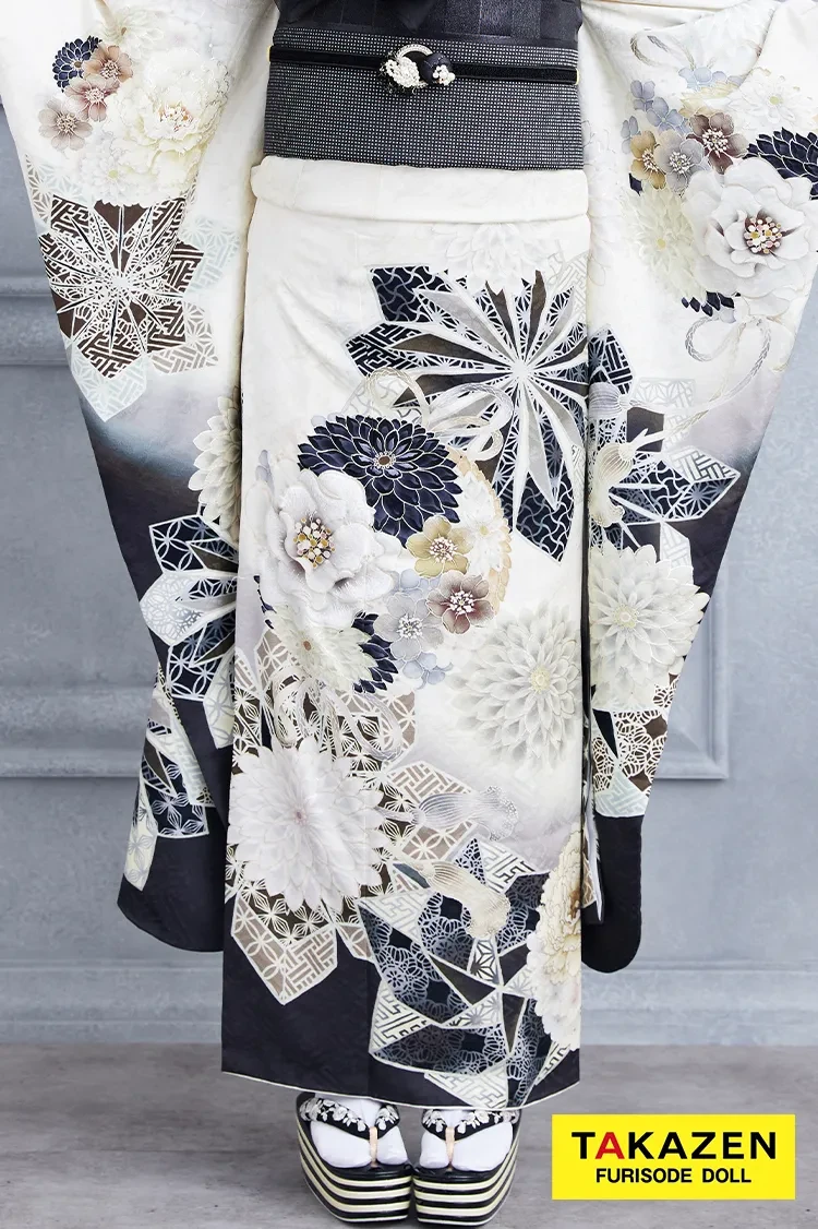 安くてお得！九重×中村里砂ブランド振袖ネットレンタル 白/黒