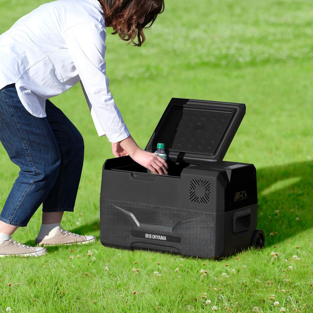 アイリスオーヤマ ポータブル冷蔵冷凍庫 30L ブラック IPD－3A
