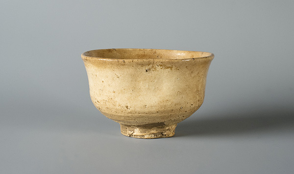 京都・鴨東古美術會 | 今月の紹介作品 |古萩茶碗