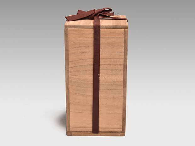 浜田庄司(作) 鉄絵キビ文六角花生 花入 共箱 | 古美術ささき