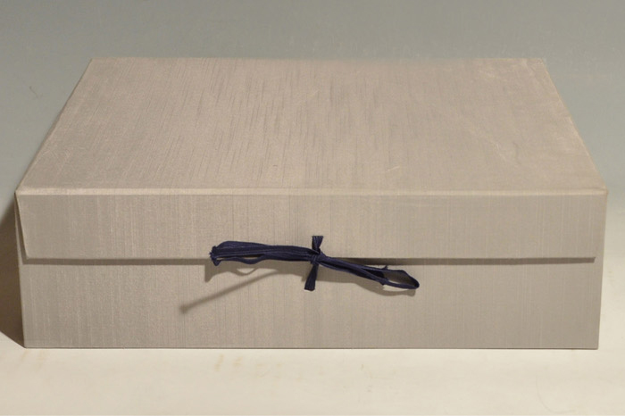 呉須染付鳳凰に花文大皿 中国明時代末頃 漳州窯作 | 古美術ささき