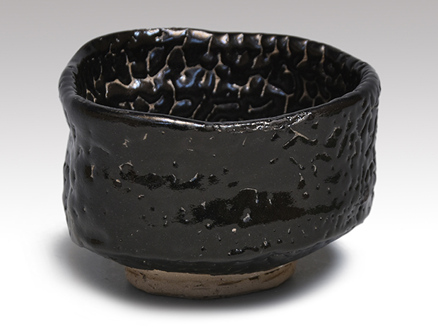 二代 加藤春鼎（造）黒引出し茶碗 三代 加藤春鼎（極め） | 古美術ささき