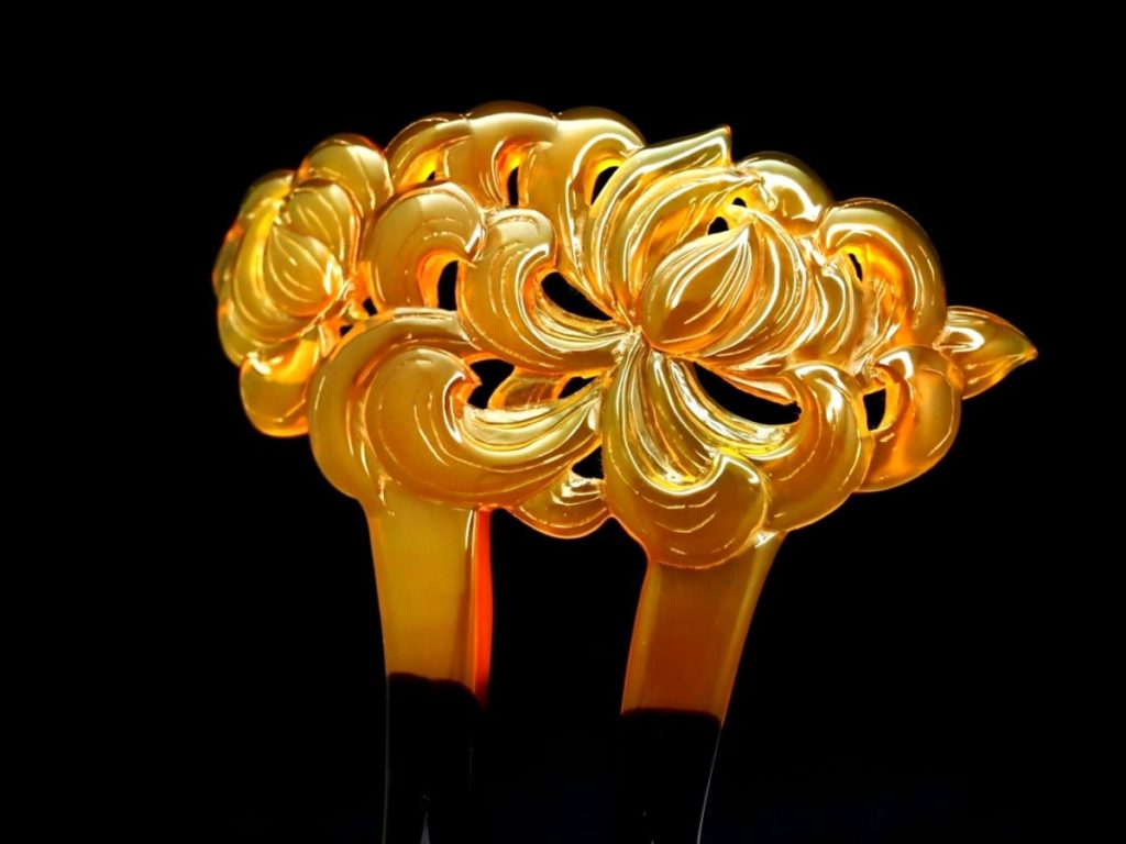 白べっ甲乱菊彫りかんざし2022・3｜礼装,準礼装,慶事お勧めな贅沢な簪