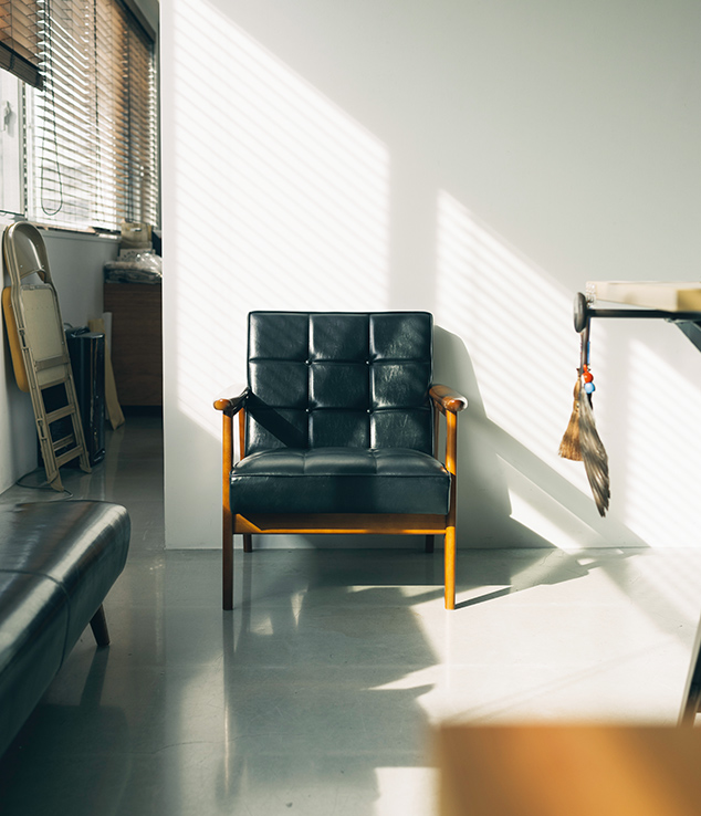 Kチェアのこと | FEATURE | カリモク60