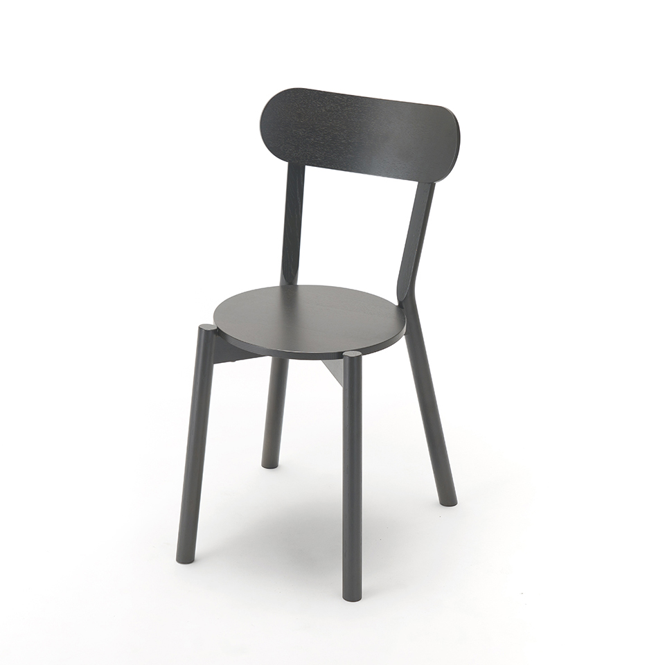 Castor Chair ‒ KARIMOKU NEW STANDARD (KNS)