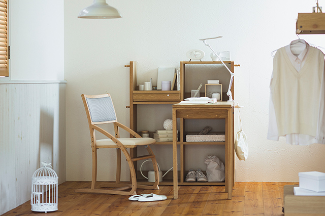 学習机・勉強机ならカリモク家具｜デスク関連アイテム｜国産家具