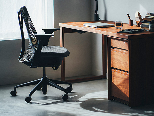 今こそ快適なホームオフィス環境を手にいれよう｜大人デスクstyle