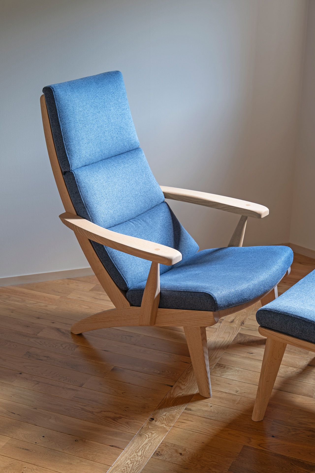 イージーチェア - 国産無垢家具は飛騨高山発の家具メーカー KASHIWA