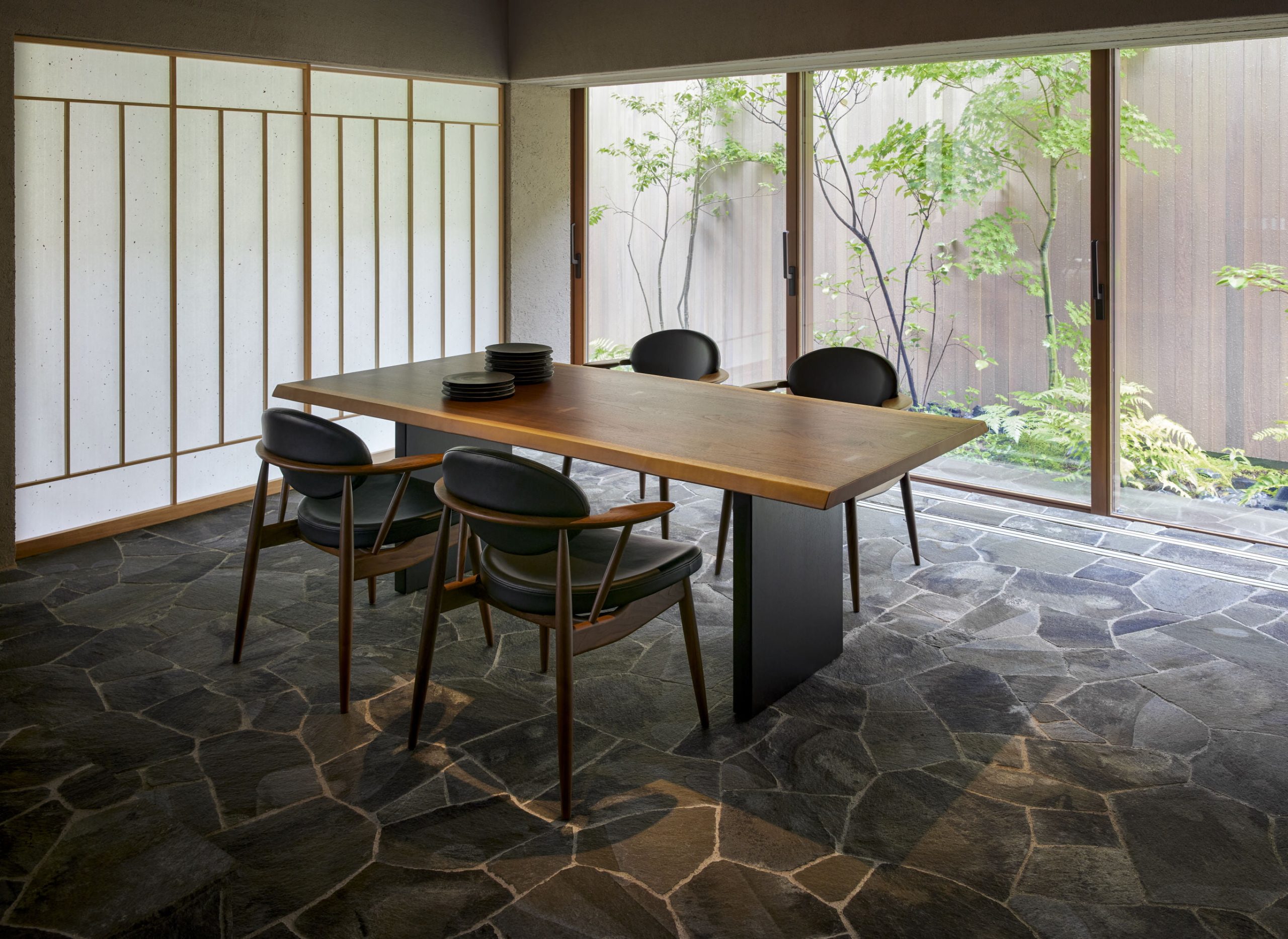 ダイニングチェア - 国産無垢家具は飛騨高山発の家具メーカー KASHIWA