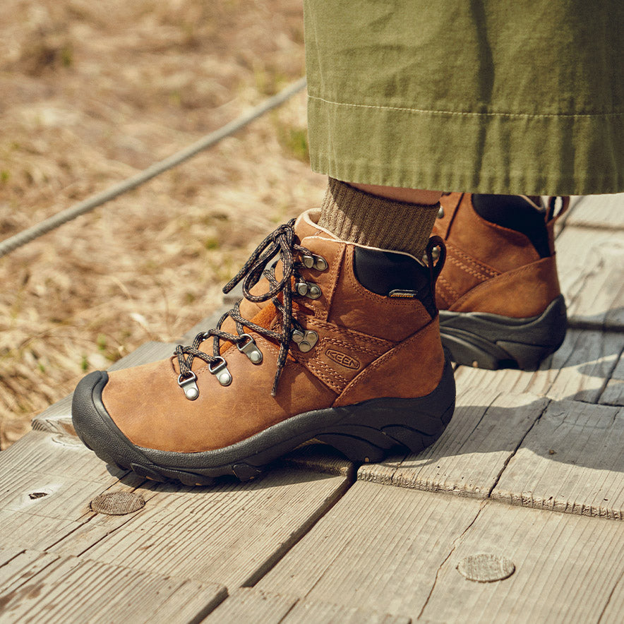 ウィメンズ ハイキングシューズ | ピレニーズ | KEEN公式オンラインストア