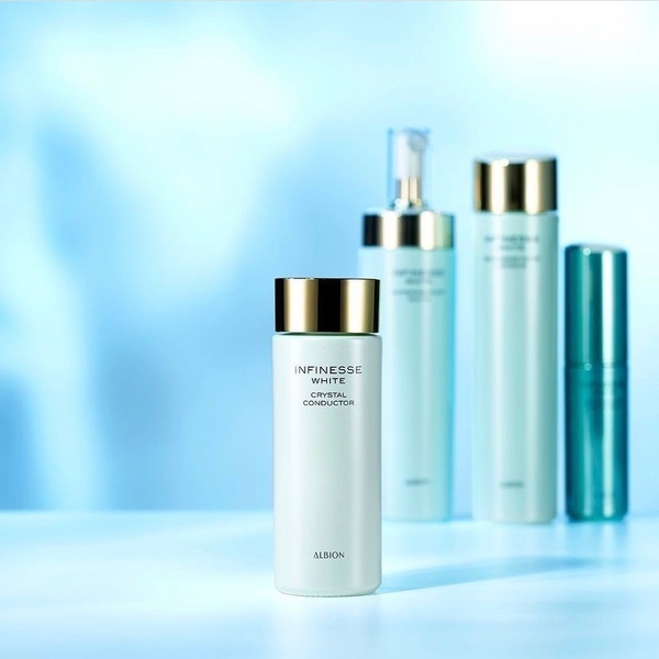 アルビオン アンフィネスホワイト クリスタル コンダクター｜紹介記事