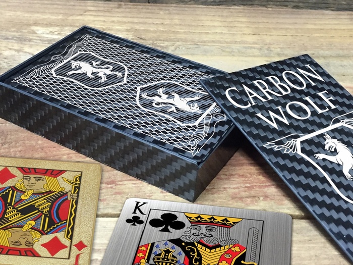 726g、重すぎてシャッフルすらできない金属製トランプ | Metal Playing