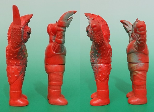 東京都西東京市にて、仮面ライダーV3の敵キャラ、レンズアリとカミソリ