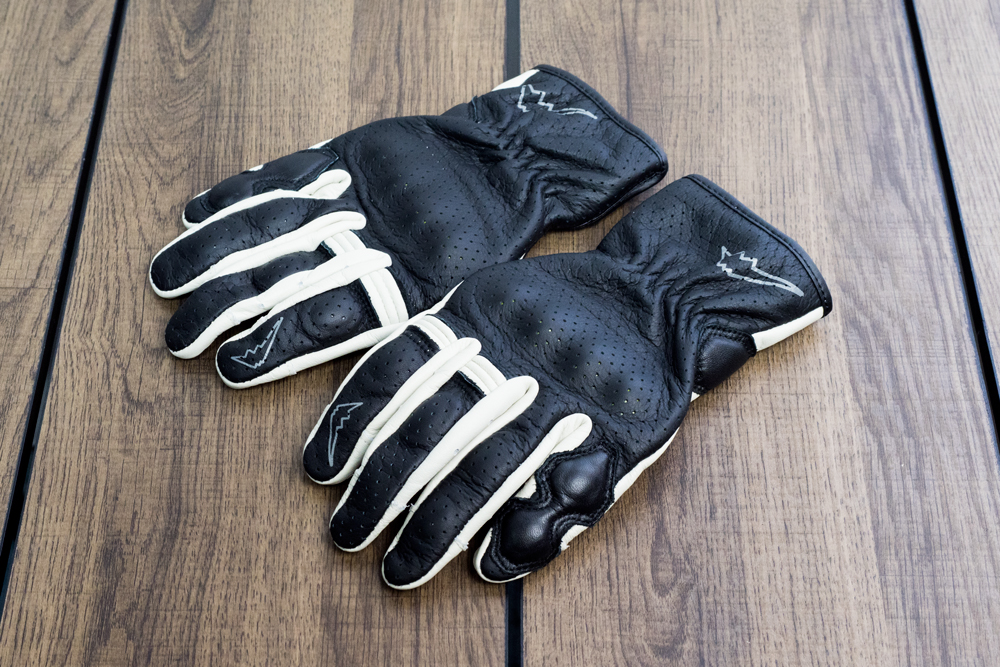 おすすめのバイクグローブを選んでみた！クシタニ至高の春夏グローブは
