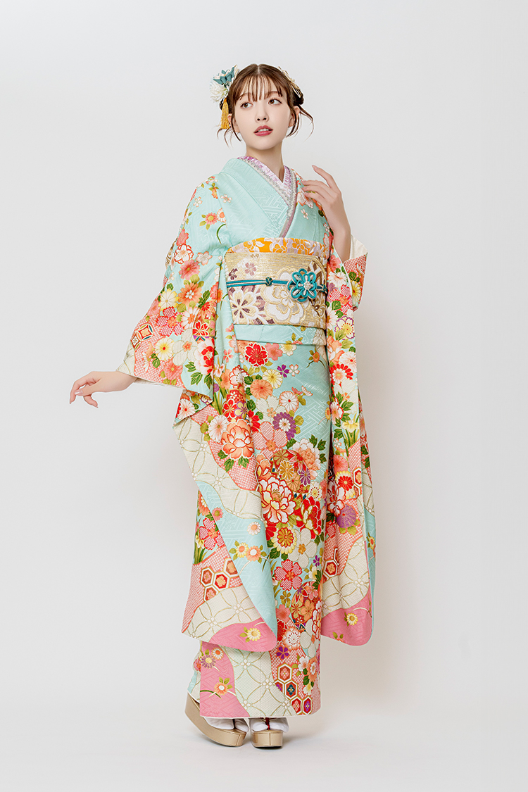 No.20017 【お仕立上り振袖/京友禅】【水色】愛らしい印象を与える水色