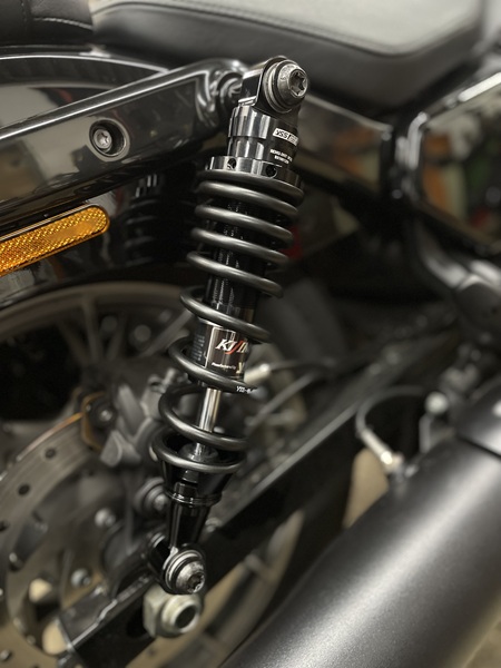 RH975/Sナイトスター ローダウン | ハーレーダビッドソン京都 スタッフ