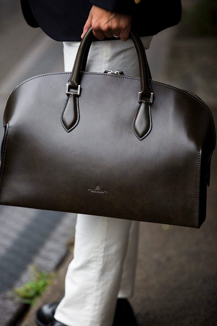 デュモンクス、それは洗練された大人の相棒。 | feature | HOUYHNHNM