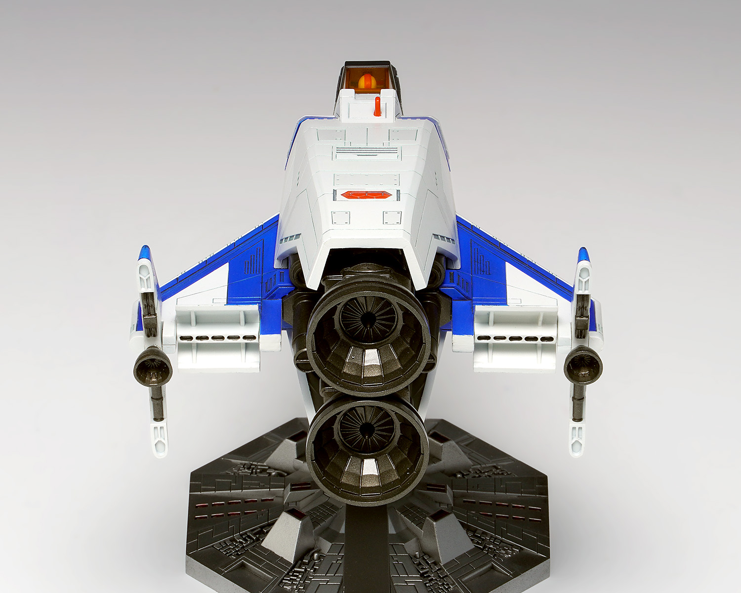 ソルバルウ | 株式会社ウェーブ