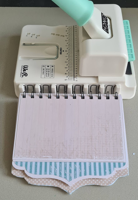 We R Memory Keepers - Mini Cinch Book Binding Tool | HobbyVision