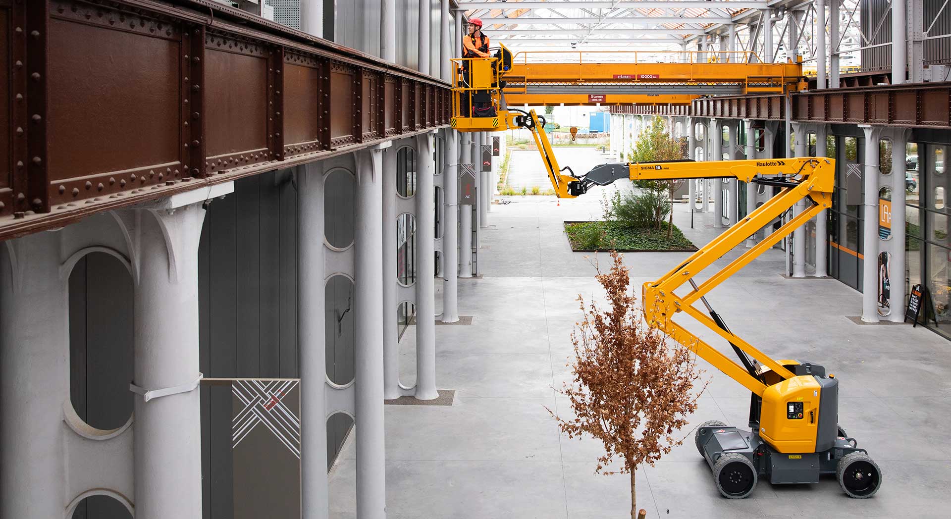 屈伸型ブーム | Haulotte Japan