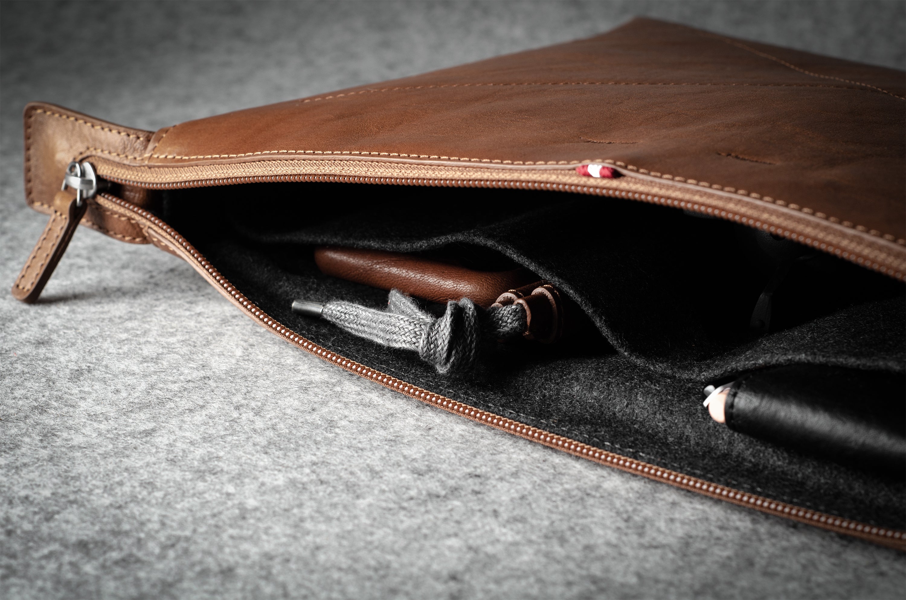 Deep MacBook Case . Classic – hardgraft