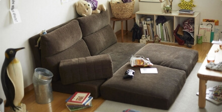 ラグやローソファーの上で使えるちょうどいいサイズのテーブル 「mii