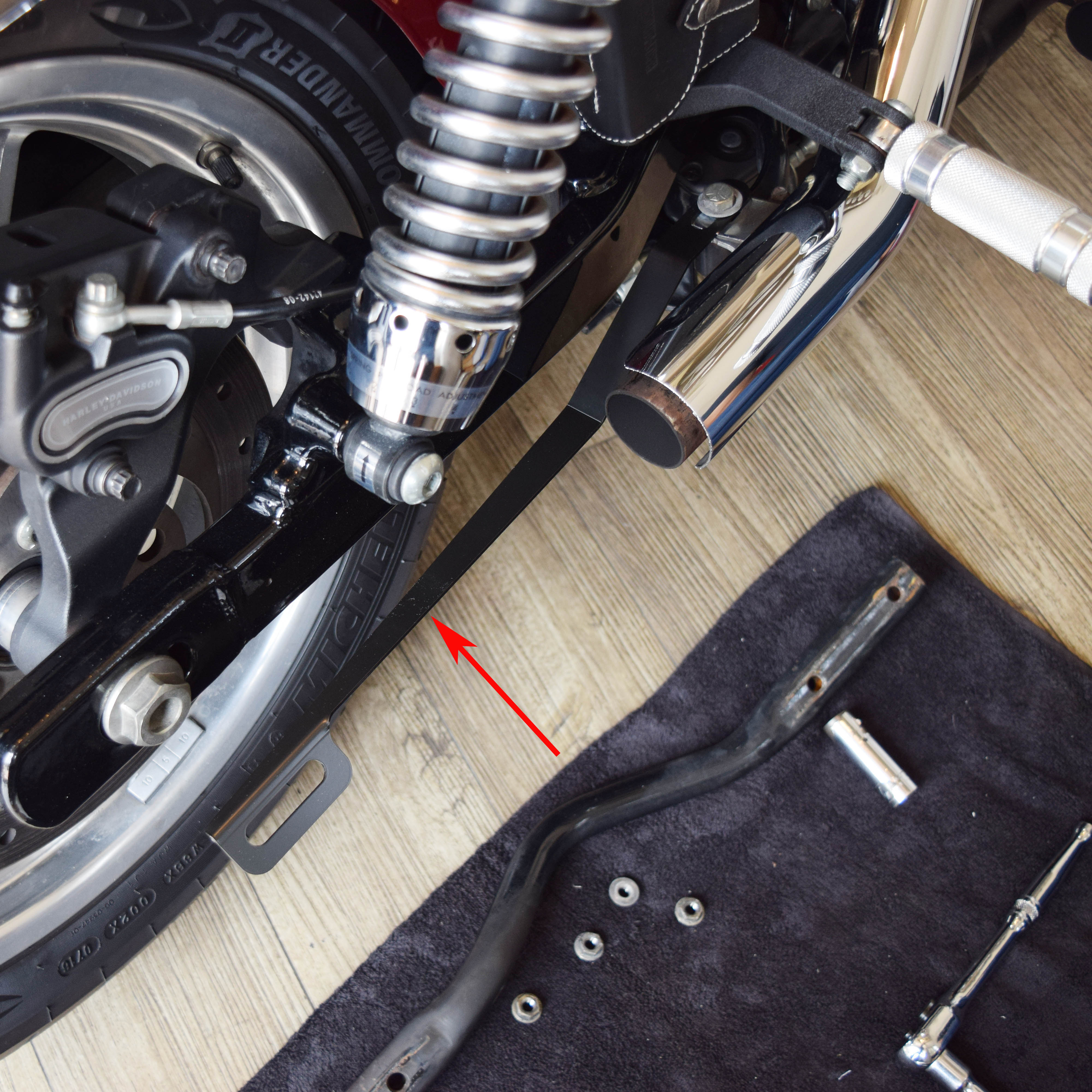 ダイナのスリップオンマフラーは落ちる！？ - ハーレーカスタムガイド