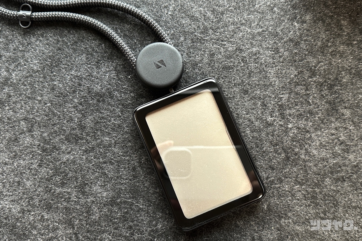 ZENLET 首掛けストラップ二刀流 | マホストラップ × IDカードを