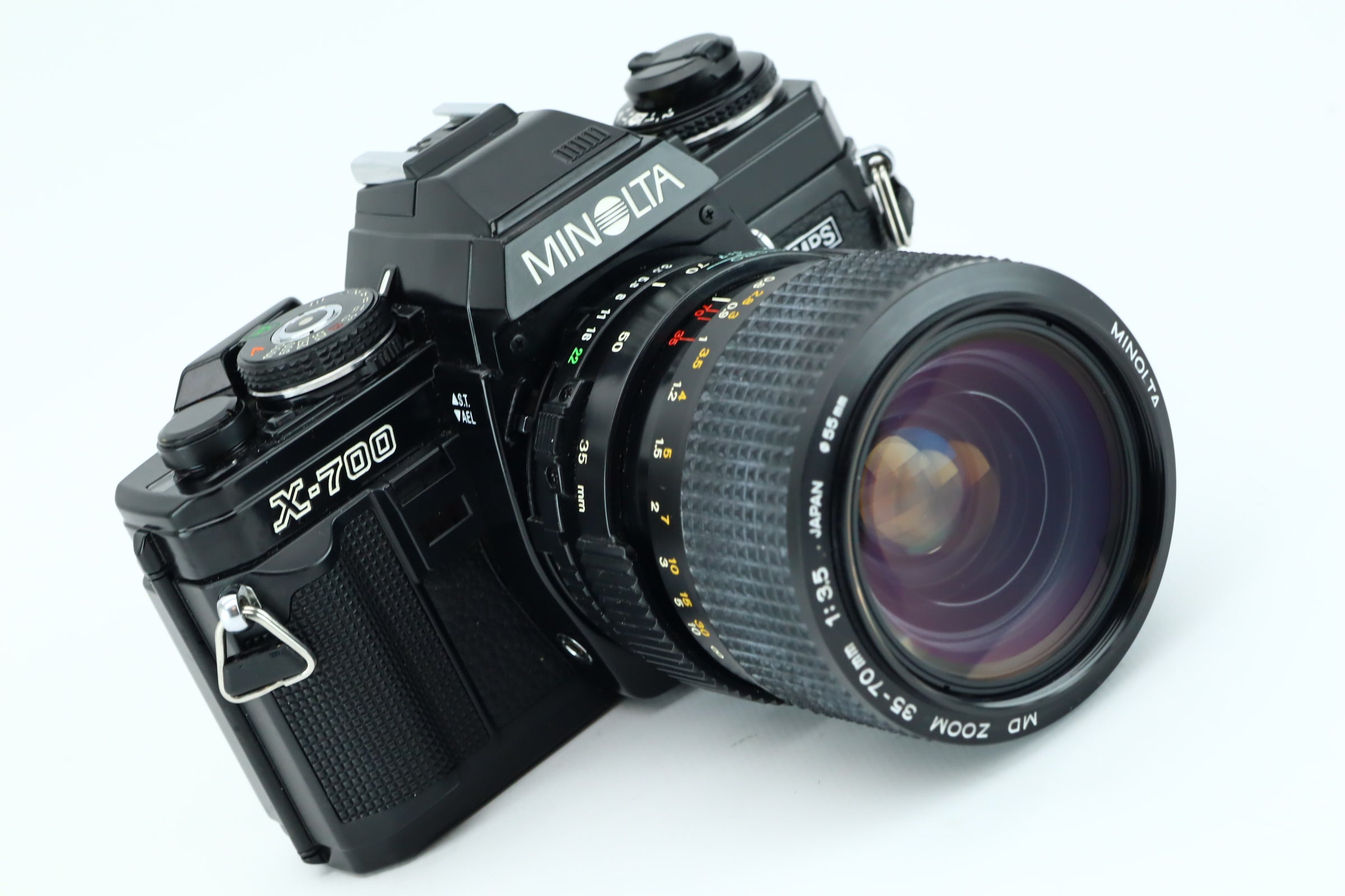Minolta X-700 + MD zoom 35-70mm 3,8 – Hard to Find Camera Store