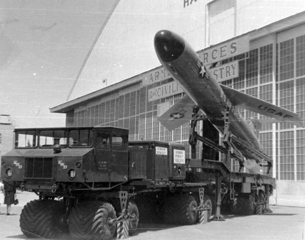 Internet Modeler Revell 1/32 Renwal Teracruzer and Mace Missile