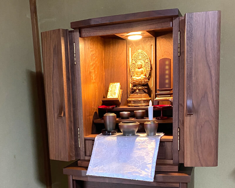 90万円前後？総無垢シタン？巨大家具調仏壇 最高級 中古品最終赤字大