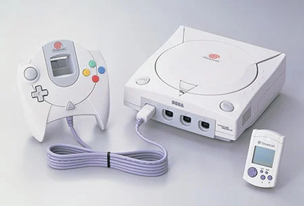 1998年発売「ドリームキャスト」のWebブラウザサポート終了。ファンが