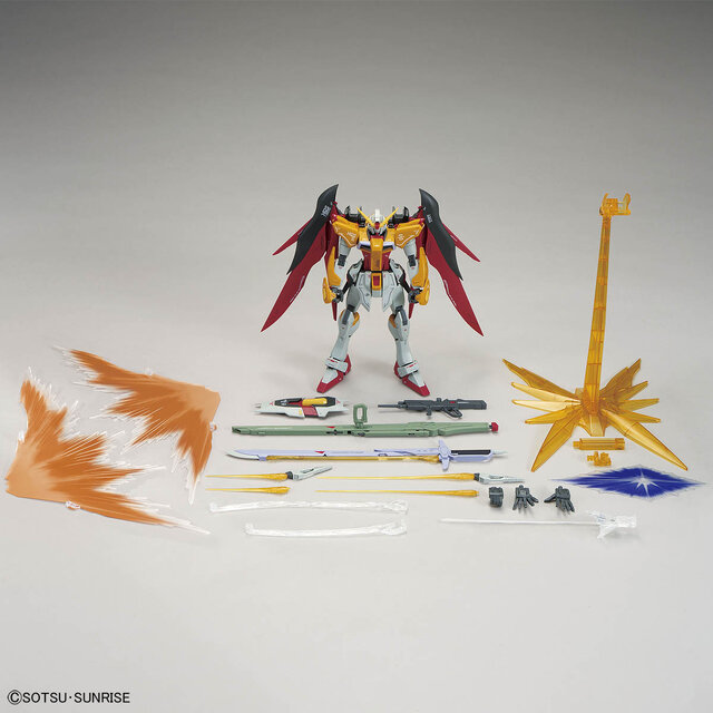 オレンジの「光の翼」も付属する豪華仕様！ガンダムベース限定MG
