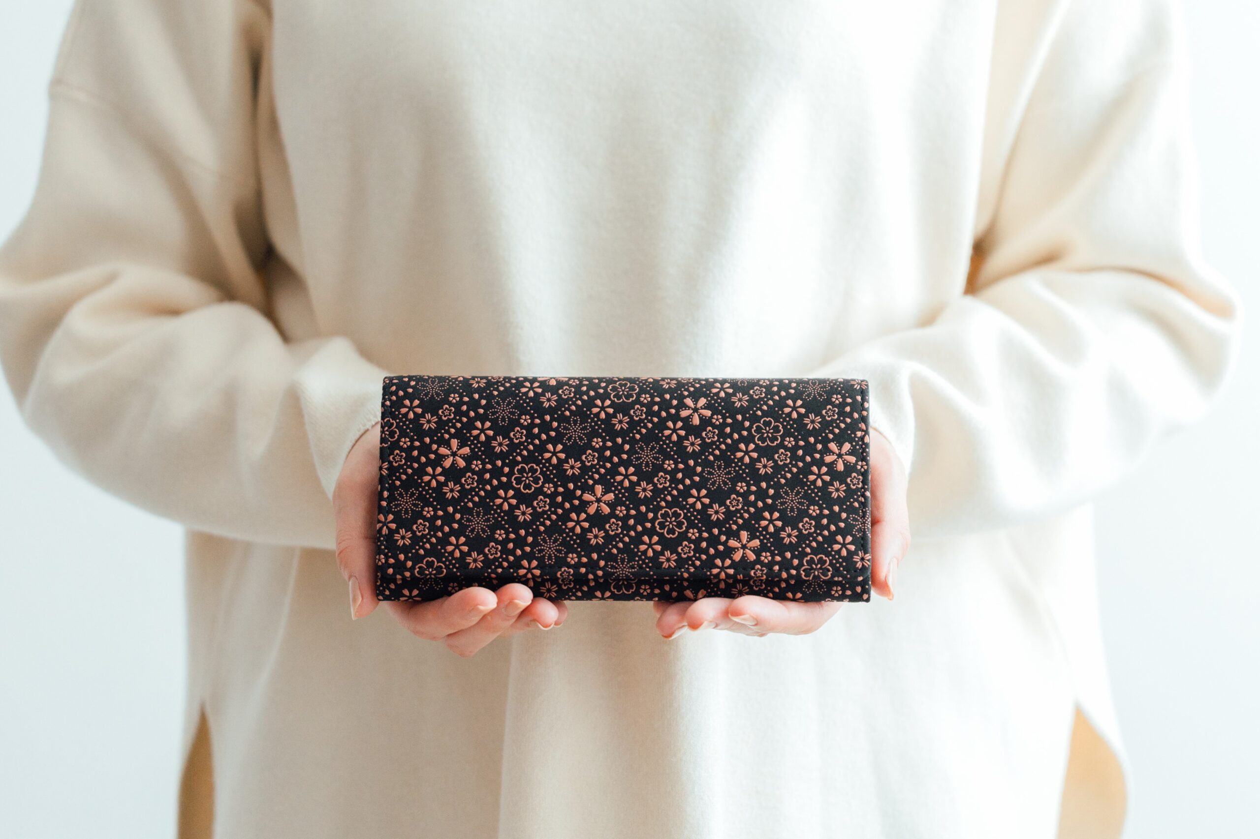 季節限定】桜模様の印伝シリーズより「桜格子」発売（2/26より