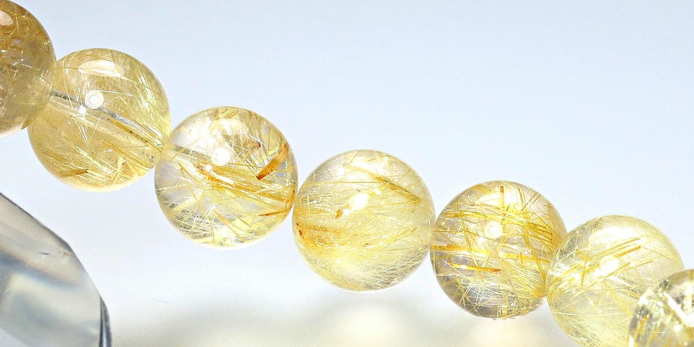 高品質++]ゴールドルチルクォーツブレスレット（約11mm玉） - 埼玉県