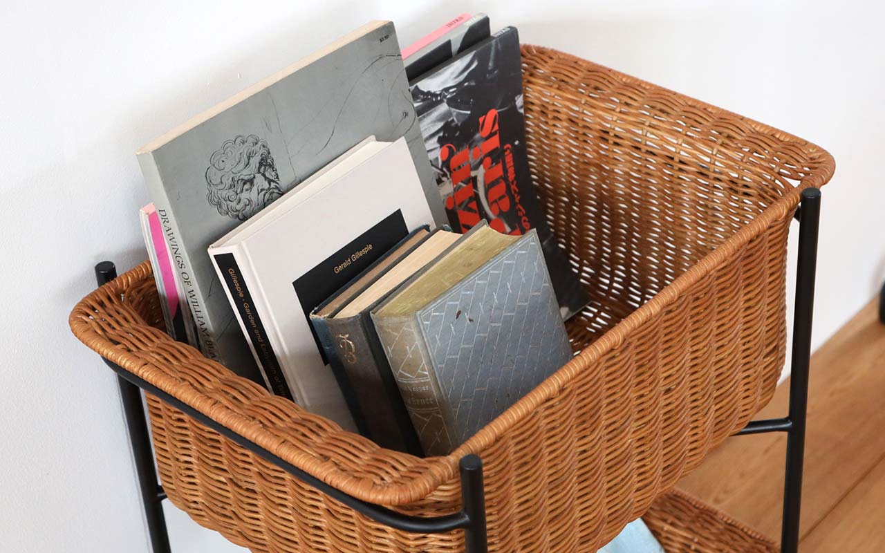 在庫限り】WALLABY BASKET STAND White｜これまでに販売した商品｜IDEE