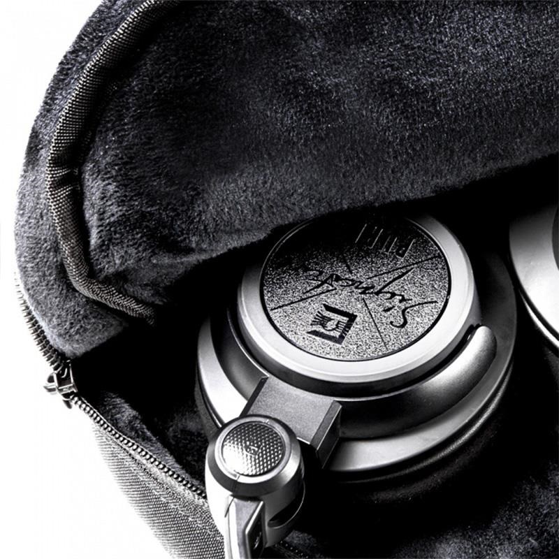 ULTRASONE Signature PURE BLACK (ウルトラゾーン)(モニターヘッドホン